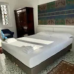 מלון דירות Ai Priori