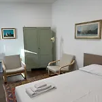Ai Priori מלון דירות