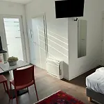 מלון דירות Ai Priori