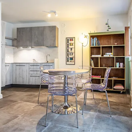 Ai Priori غيمونا ديل فريولي