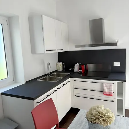 Ai Priori Apartahotel 3*
