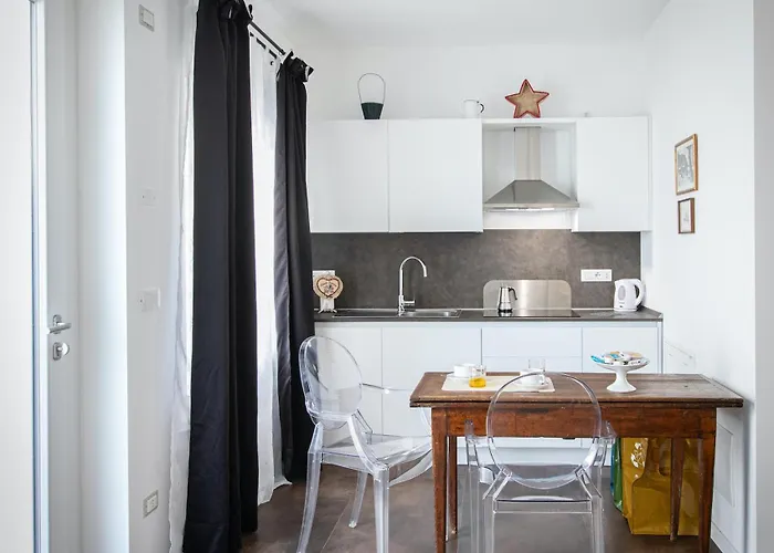 Ai Priori شقة فندقية