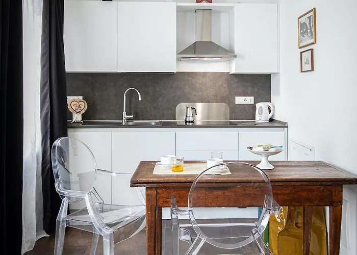 Ai Priori شقة فندقية